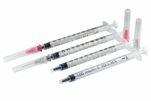 تصویر 2 از خرید سرنگ انسولین یک میل + قیمت فروش استثنایی